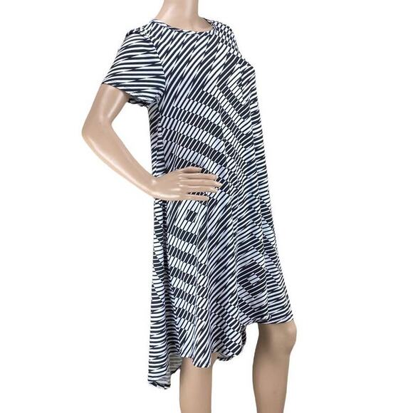 LuLaRoe Women's Black White Stripes Short Sleeves Scoop Neck Swing Dress XS - Picture 3 of 5